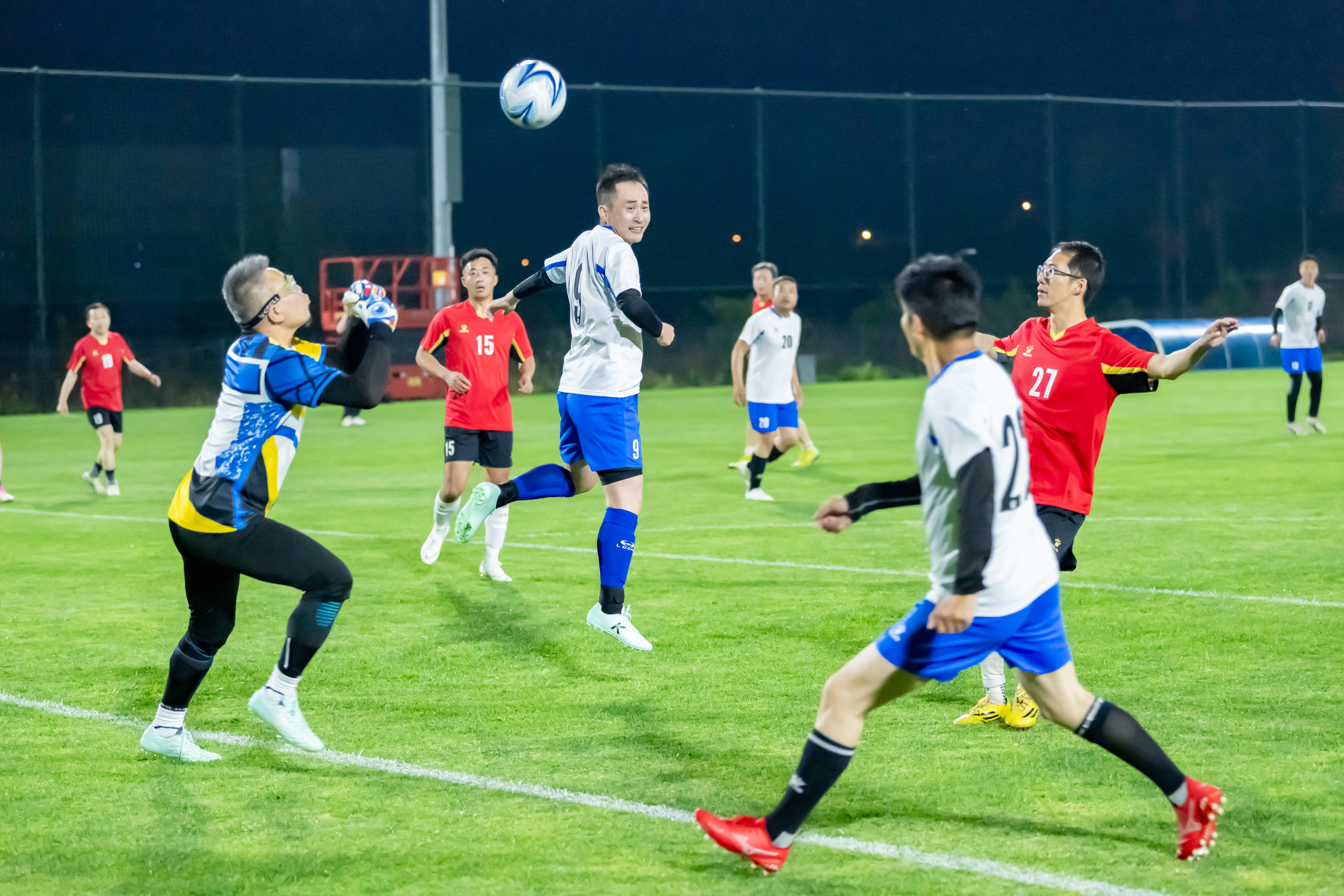 在球场上 在球场上