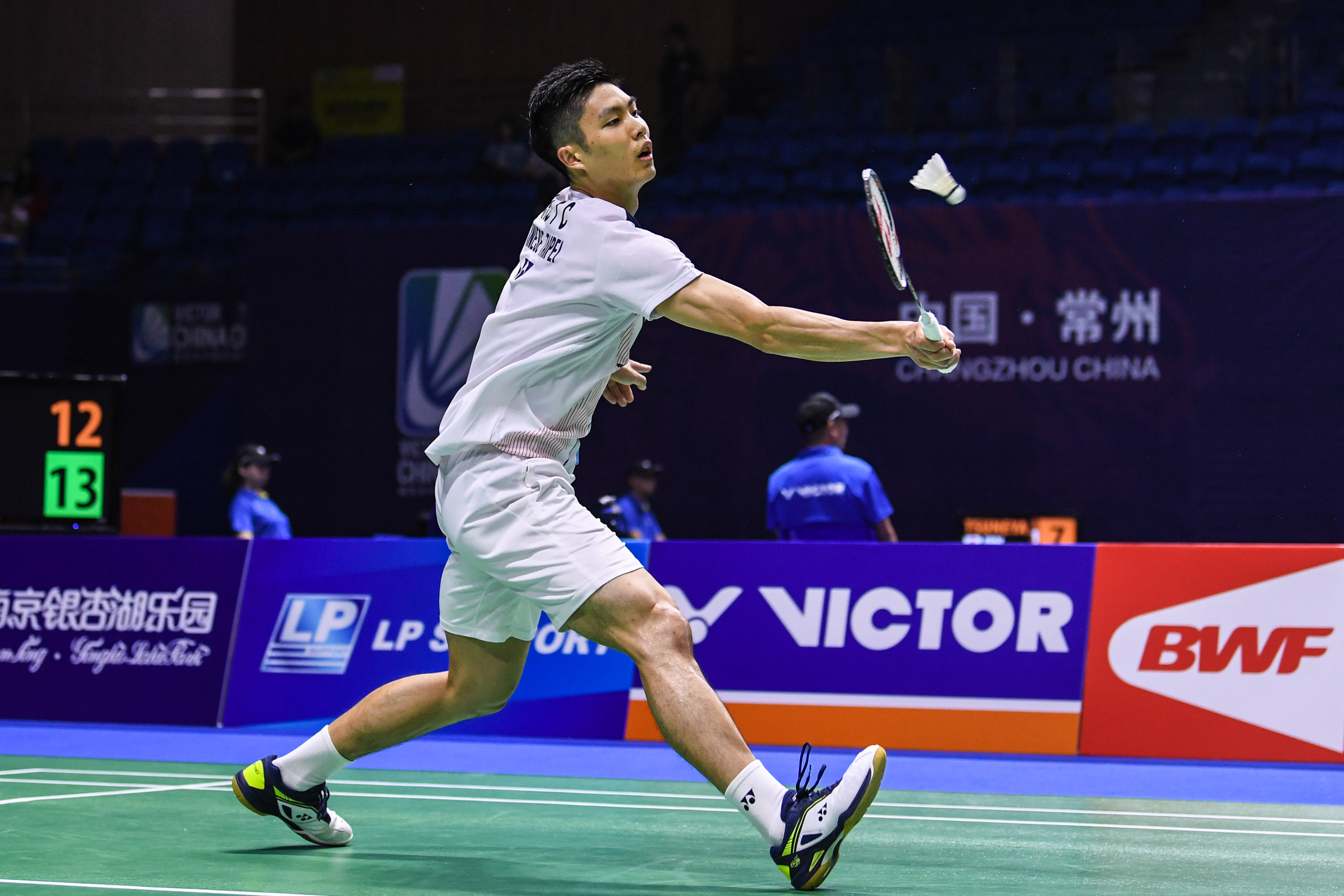 力证明了她 力证明了她