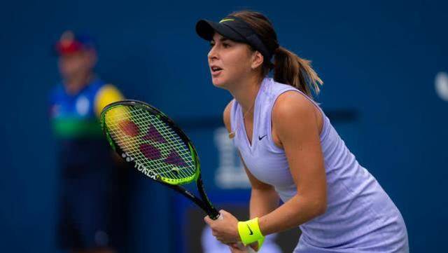 足球为载体 足球为载体