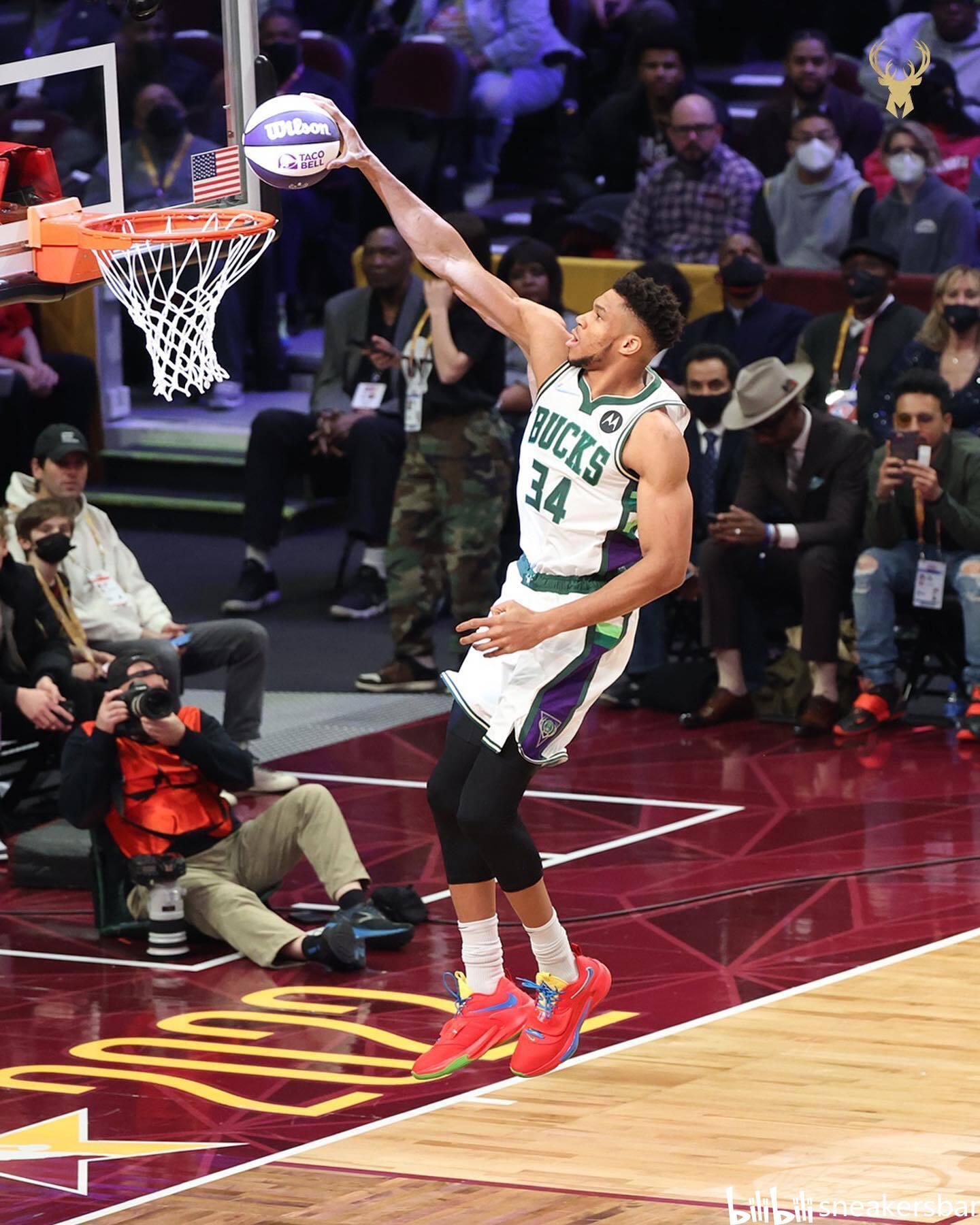 球员重视眼 球员重视眼